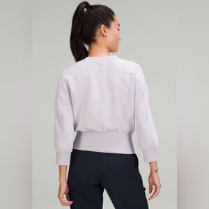 Lululemon Softstreme Ribbed-Hem Pullover
Faint Lavender  size 6